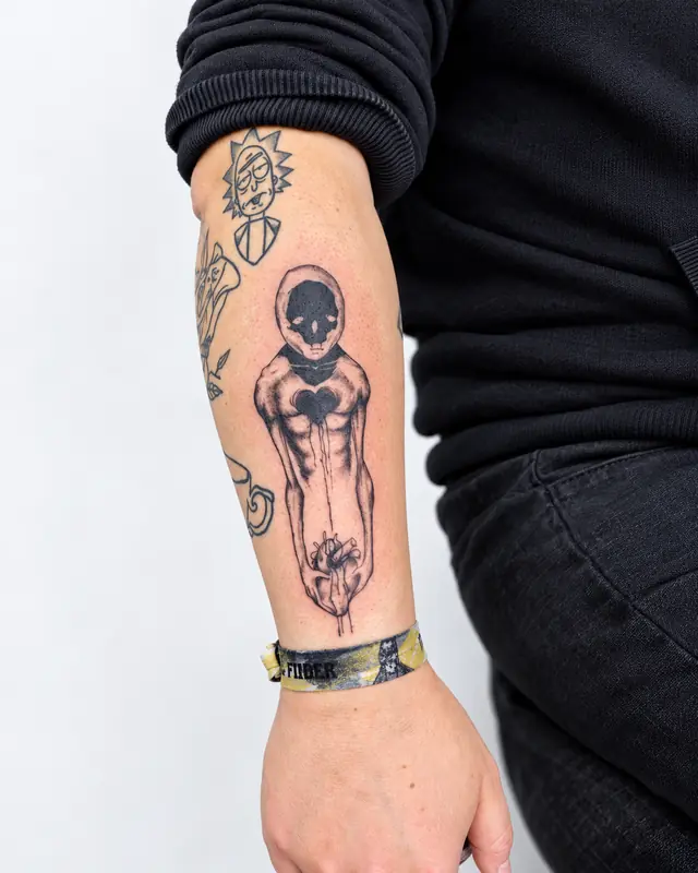 Figur, Unterarm. Tätowiert bei Tattoo Overkill in Gifhorn